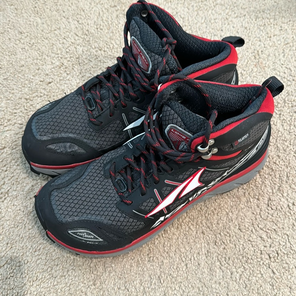 Altra running lone peak 3.0 waterproof polartec size 9